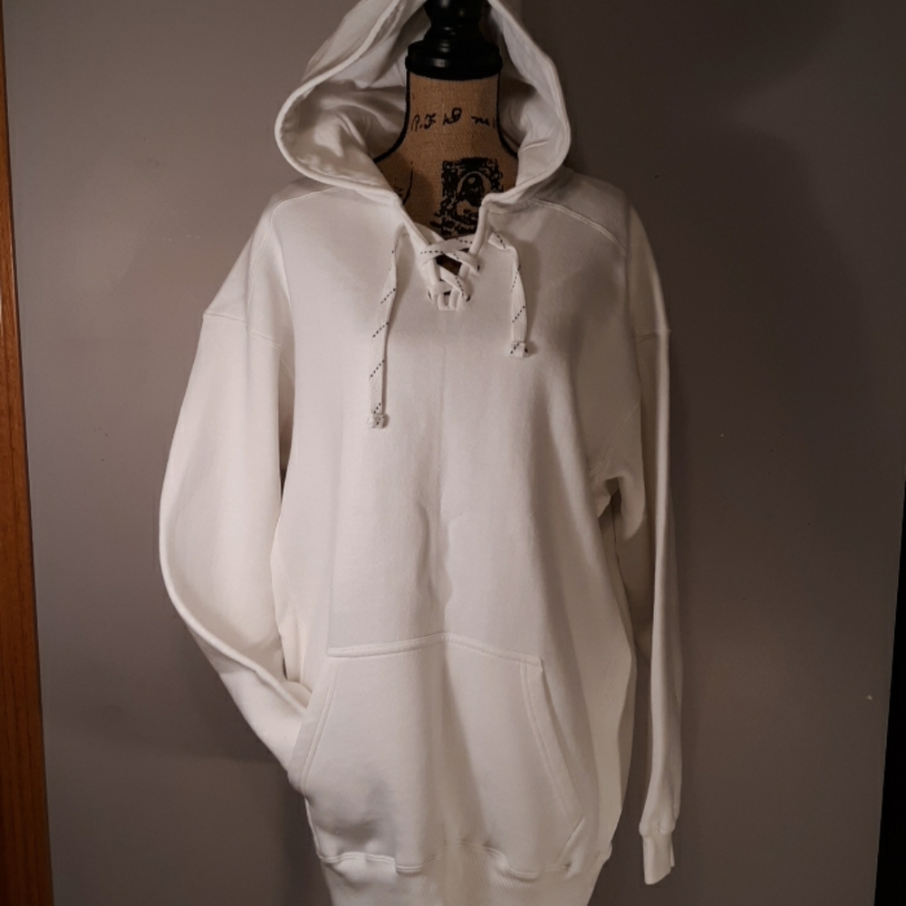 XXL White Hoodie NWOT
